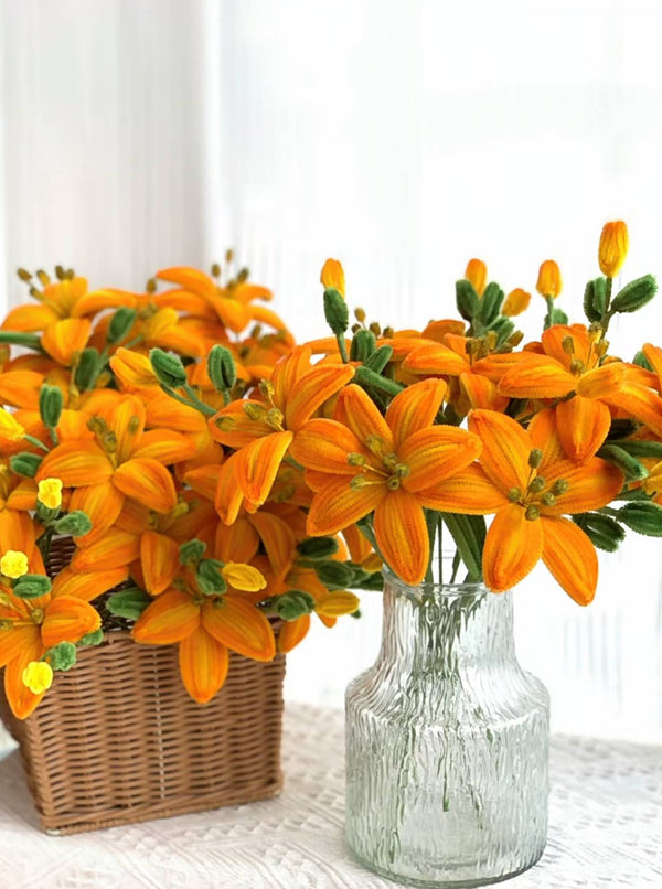 Orange Lily for Centerpiece (1 Stem)